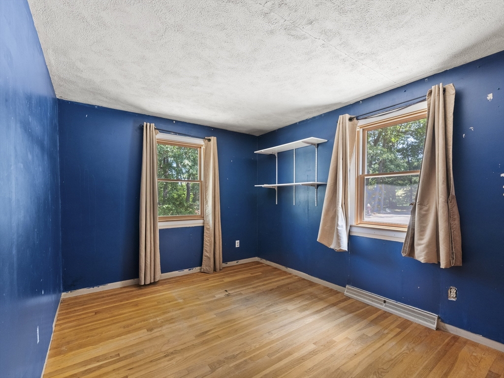 27 Old Jacobs Road Georgetown, MA 01833 - Photo 15 of 32 Gallery Image 15