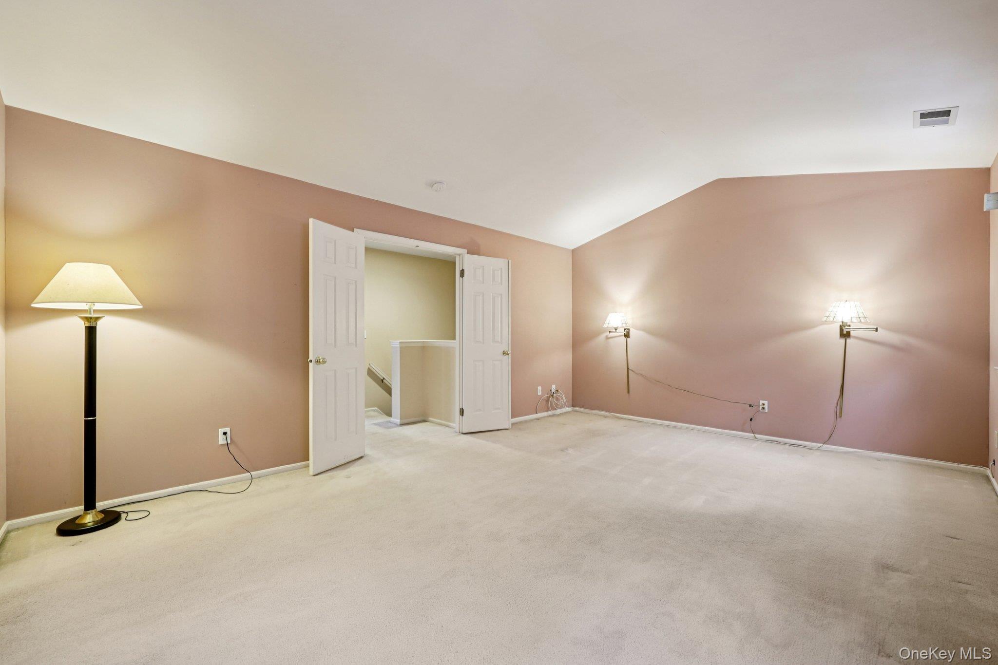 3 Springwood Lane Huntington, NY 11743 - Photo 18 of 40