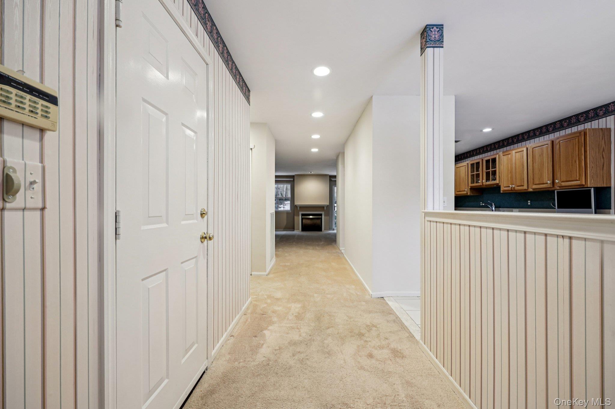 3 Springwood Lane Huntington, NY 11743 - Photo 5 of 40