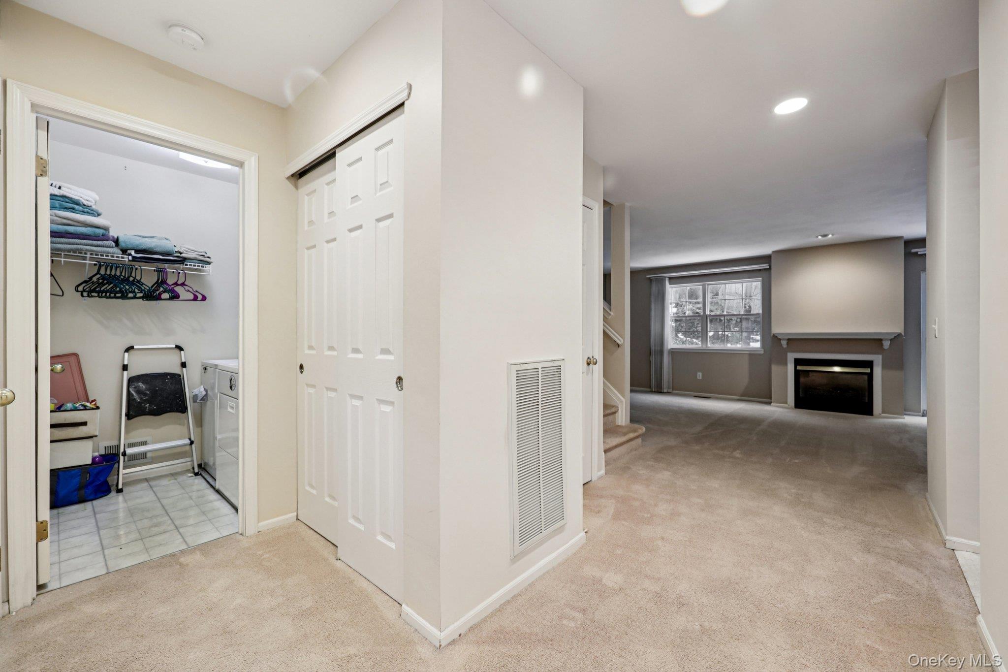 3 Springwood Lane Huntington, NY 11743 - Photo 6 of 40