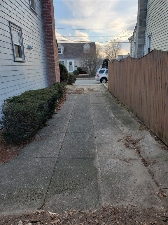 45 Edgemere Road Pawtucket, RI 02861 - Photo 19 of 22 Gallery Image 19