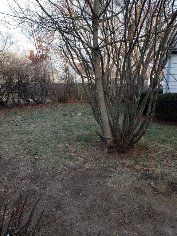 45 Edgemere Road Pawtucket, RI 02861 - Photo 21 of 22 Gallery Image 21
