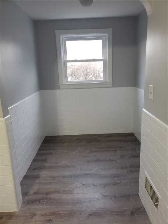 45 Edgemere Road Pawtucket, RI 02861 - Photo 7 of 22 Breakfast Nook/ Dining Area