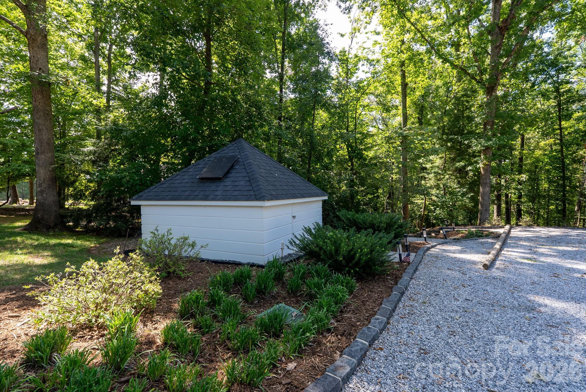 159 Silver Fox Lane Tryon, NC 28782 - Photo 43 of 48 Gallery Image 43