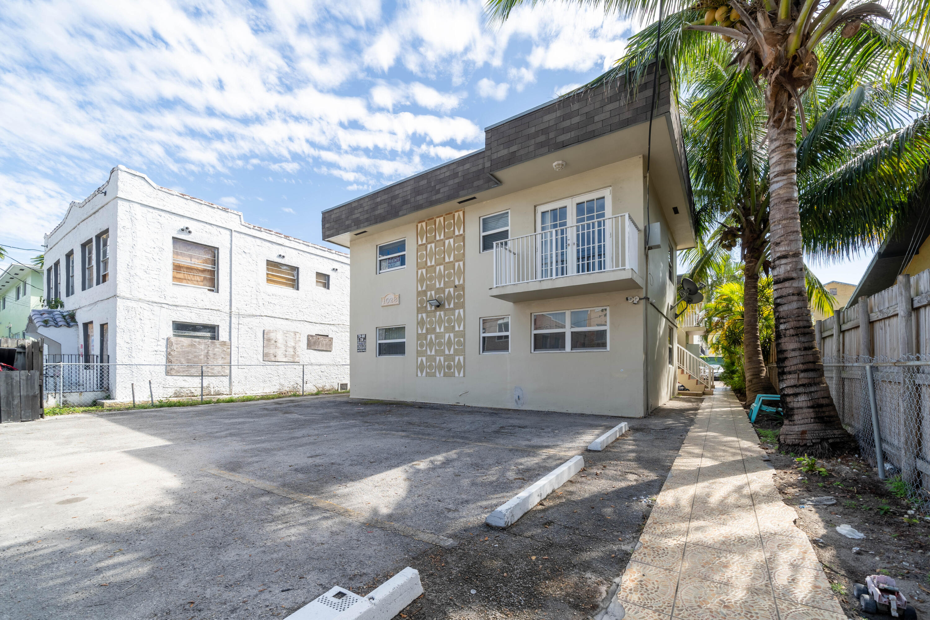 1028 Southwest 2nd Street, Unit 4 Miami, FL 33130 - Photo 24 of 27 23 (1 of 1)