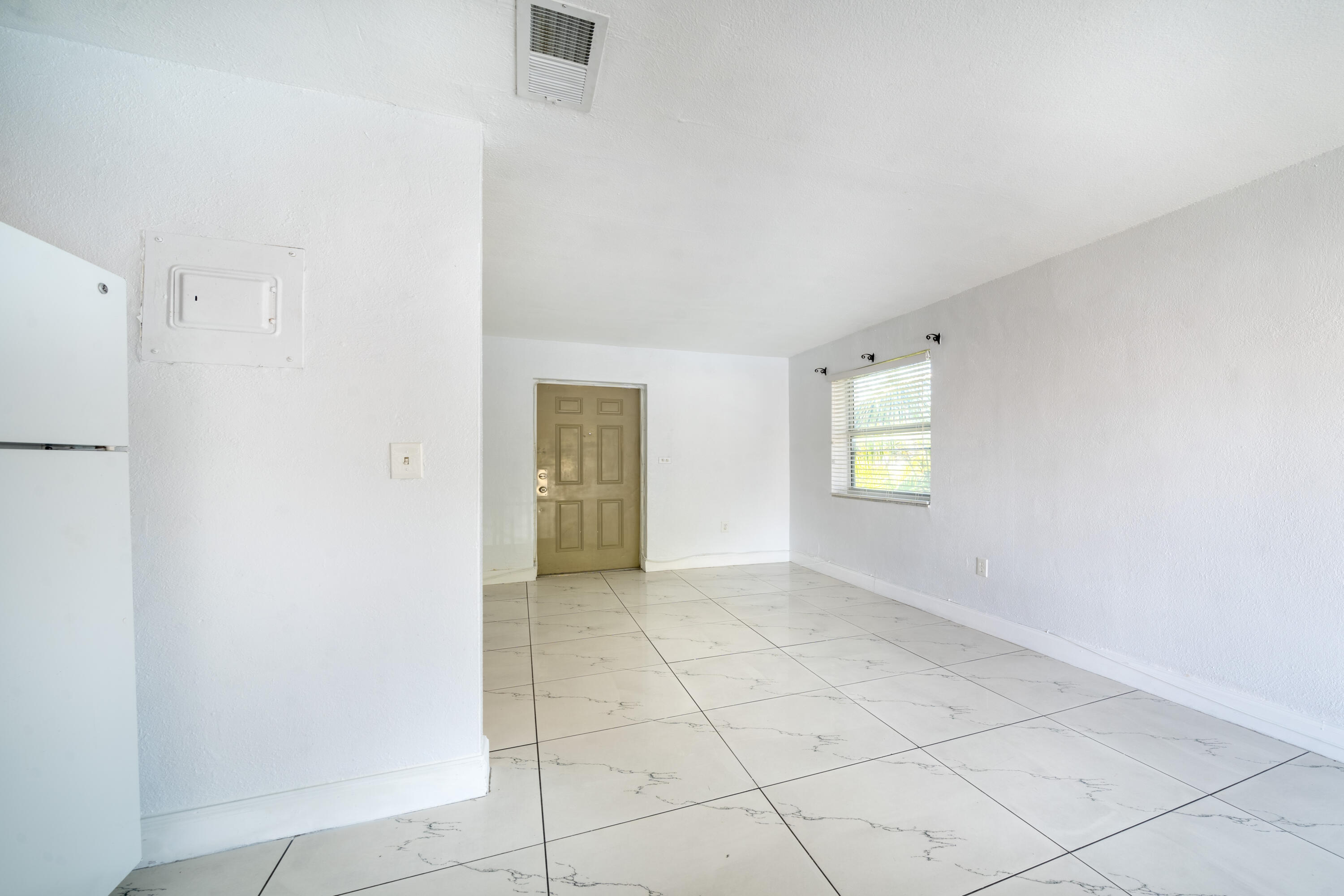 1028 Southwest 2nd Street, Unit 4 Miami, FL 33130 - Photo 7 of 27 6