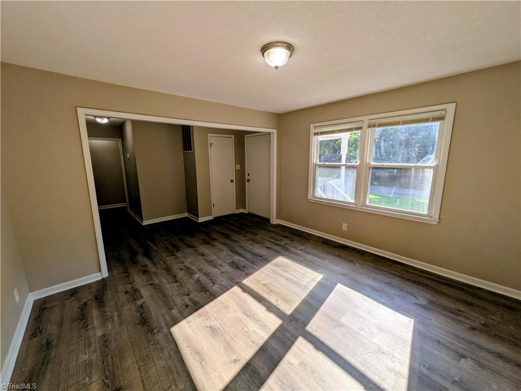 1755 Camden Road Winston-Salem, NC 27103 - Photo 2 of 13