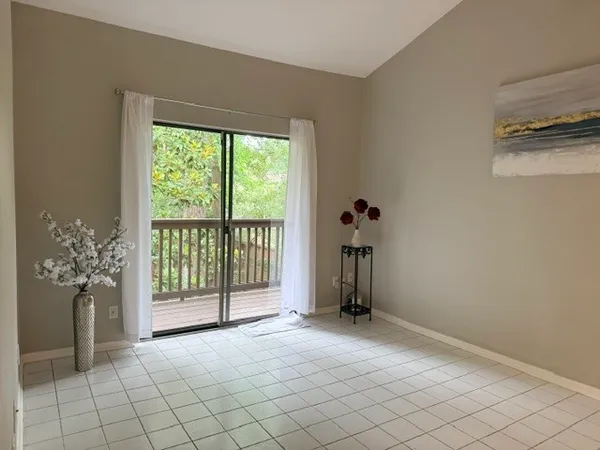 $1,325 | 11711 Memorial Drive, Unit 292, Houston, TX 77024