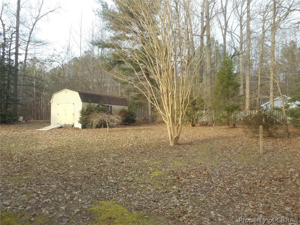 78 Venable Kilmarnock, VA 22482 - Photo 2 of 4