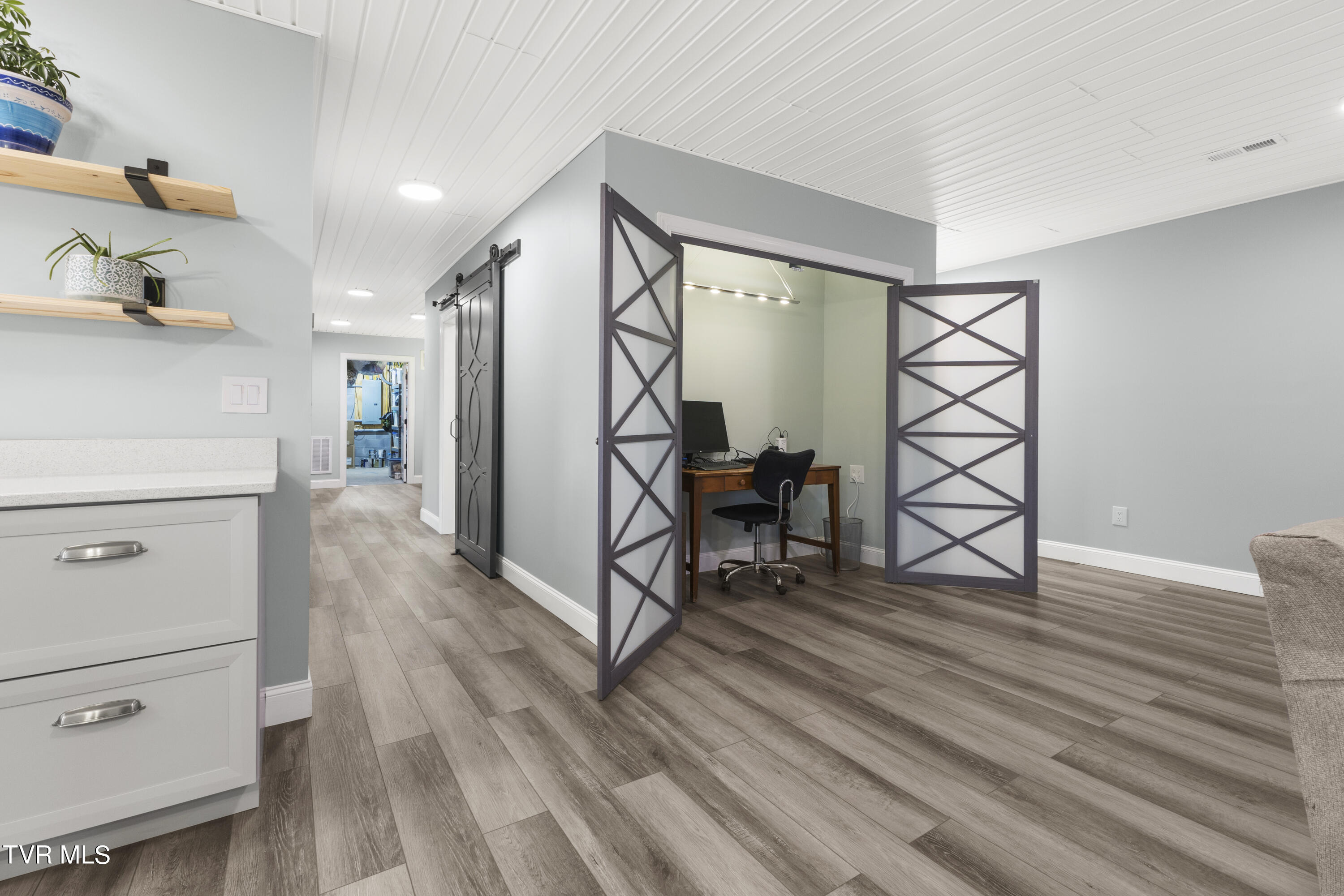 945 West Allens Bridge Road Greeneville, TN 37743 - Photo 26 of 53 26