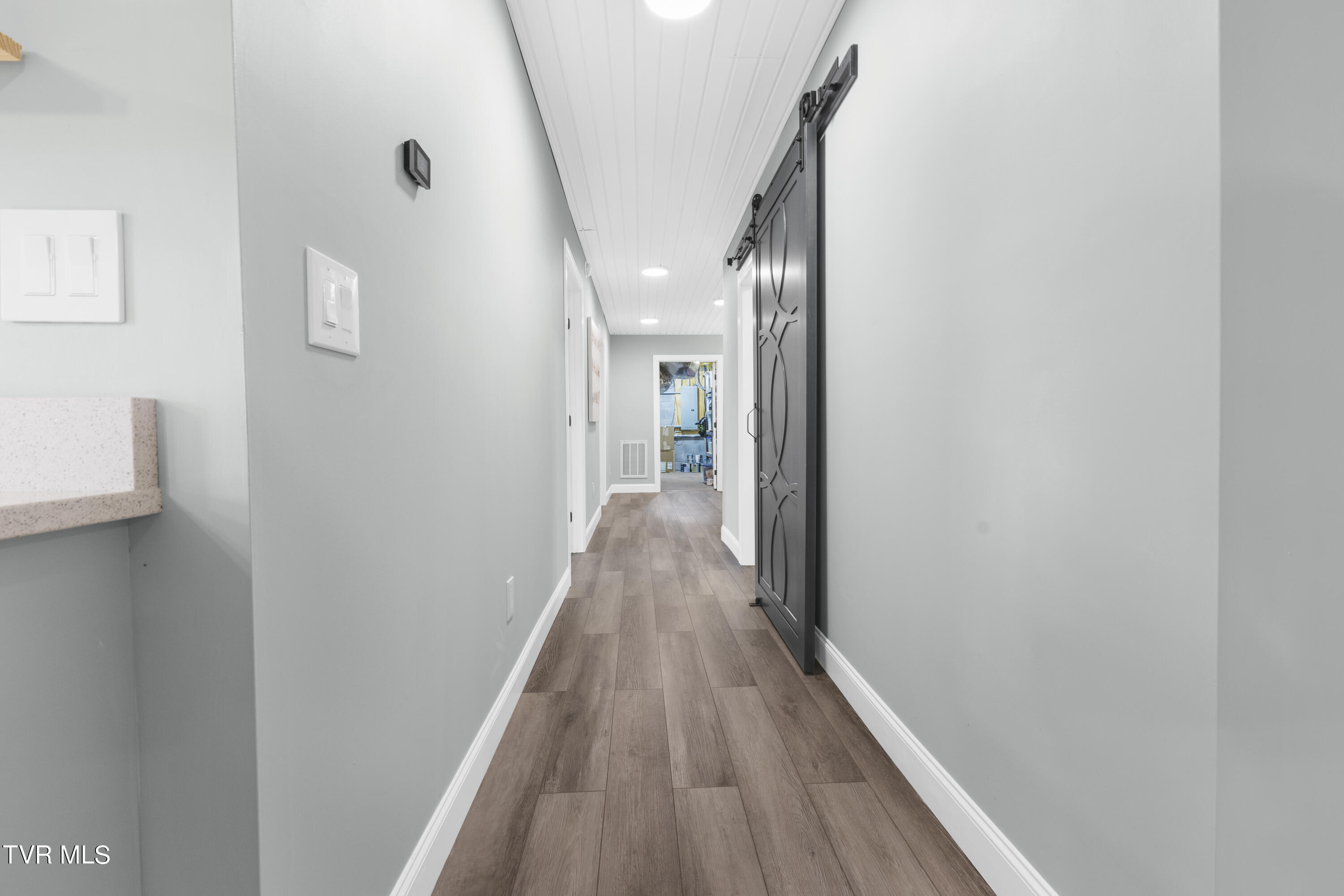 945 West Allens Bridge Road Greeneville, TN 37743 - Photo 27 of 53 27