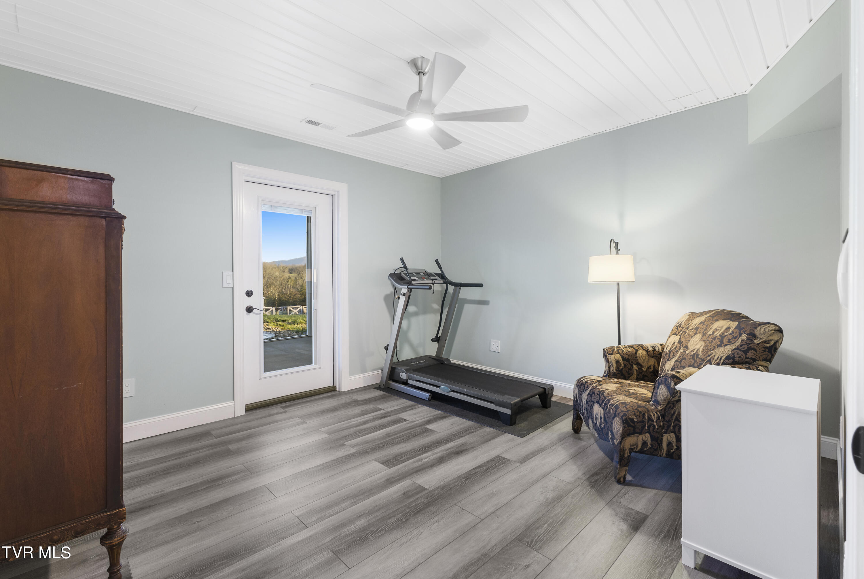 945 West Allens Bridge Road Greeneville, TN 37743 - Photo 31 of 53 31