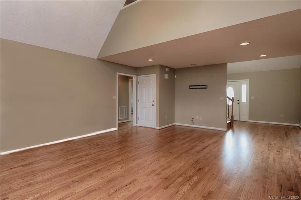 2831 Mathis Church Road Catawba, NC 28609 - Photo 9 of 44 Gallery Image 9