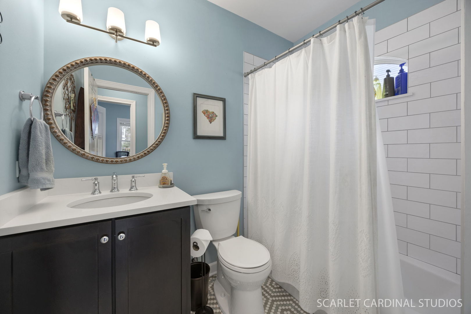 314 East Jefferson Avenue Wheaton, IL 60187 - Photo 20 of 41 a bathroom with a toilet sink vanity and mirror