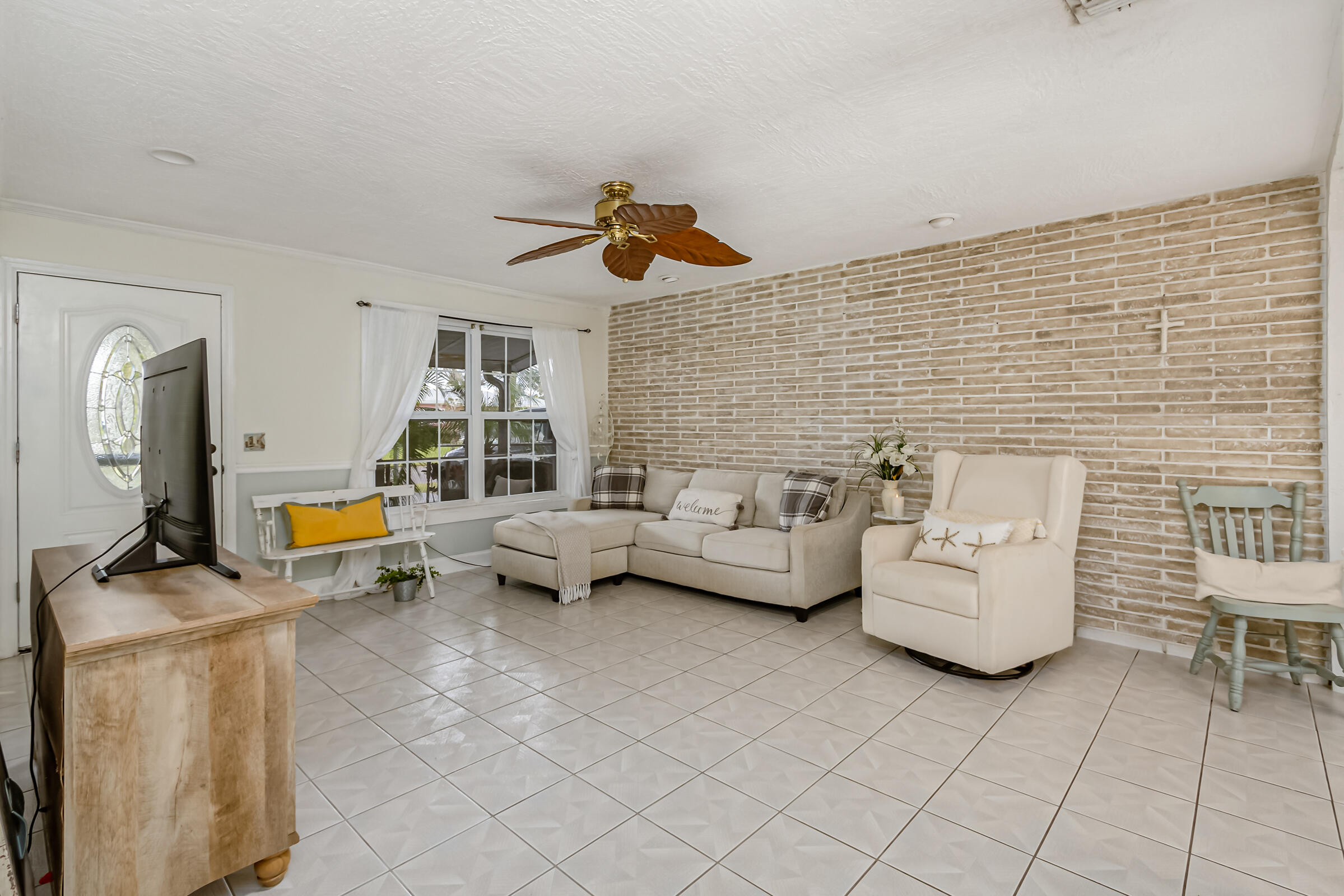 2720 King Richard Road Melbourne, FL 32935 - Photo 16 of 41 24_2720KingRichard211