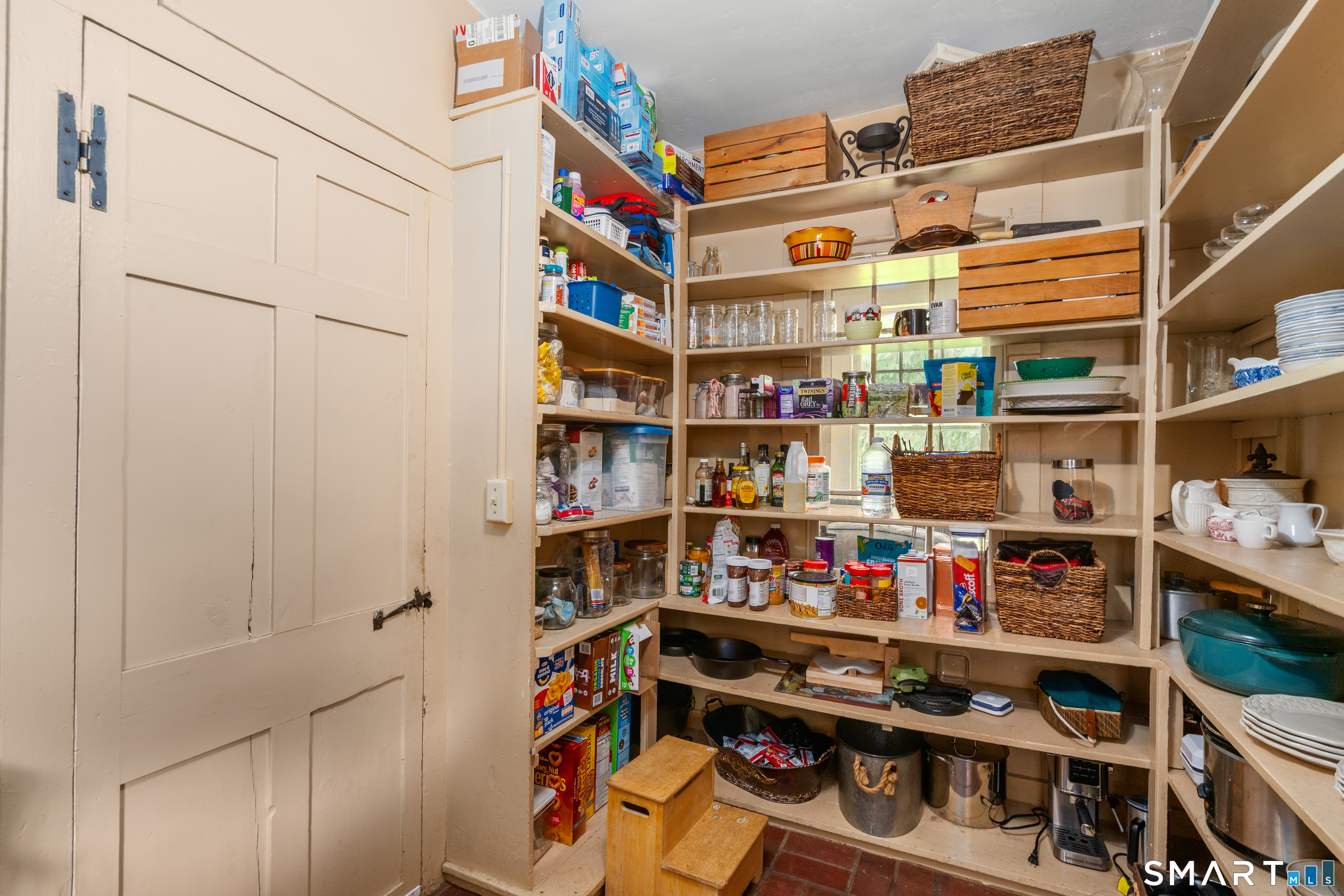 169 Whisconier Road Brookfield, CT 06804 - Photo 8 of 40