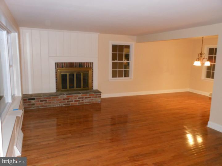 99 Sullivan Road Wayne, PA 19087 - Photo 5 of 16 Living Room