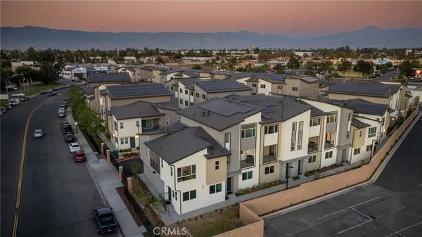 $515,990 | 1114 East Santo Antonio Drive, Colton, CA 92324