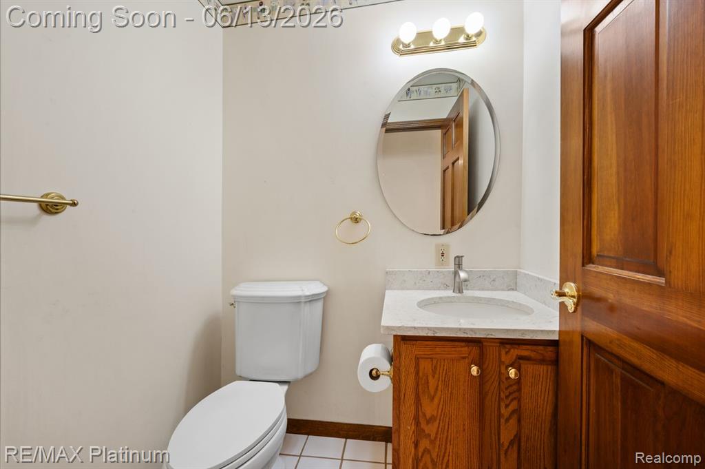 12902 Autumn Ridge Court Milford, MI 48380 - Photo 34 of 73