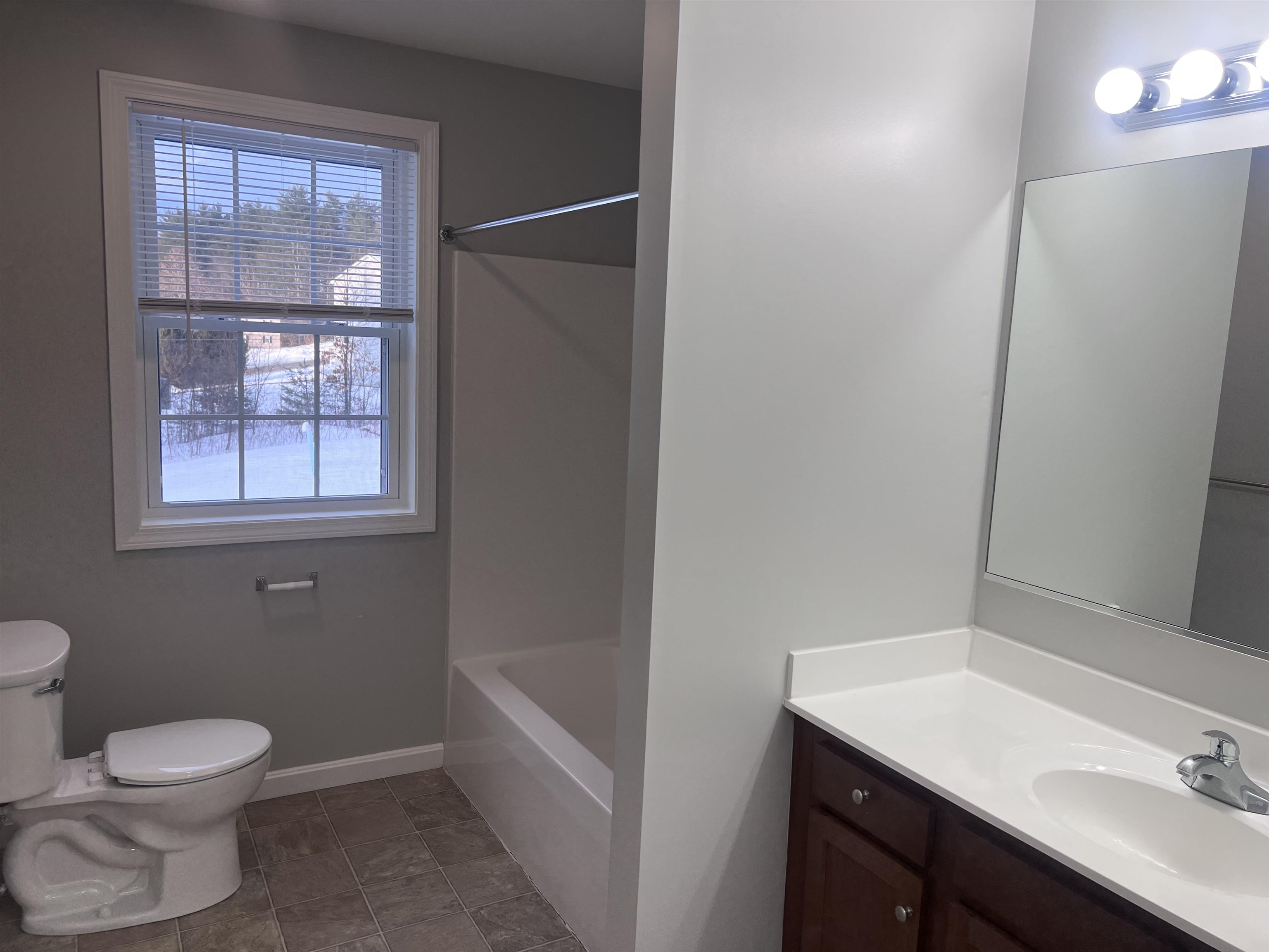 8 A Red Oak Way Boscawen, NH 03303 - Photo 9 of 24