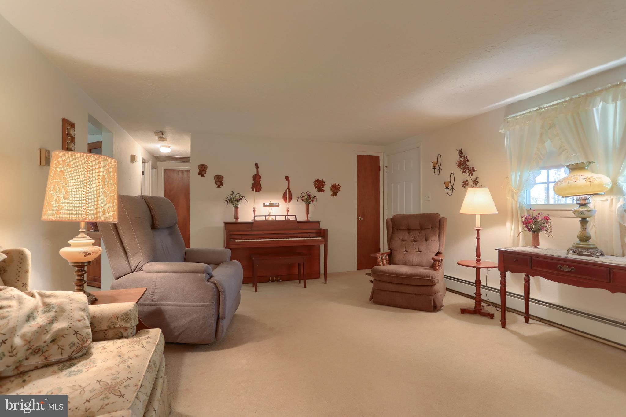 445 Cassel Road Manchester, PA 17345 - Photo 9 of 32 Gallery Image 9
