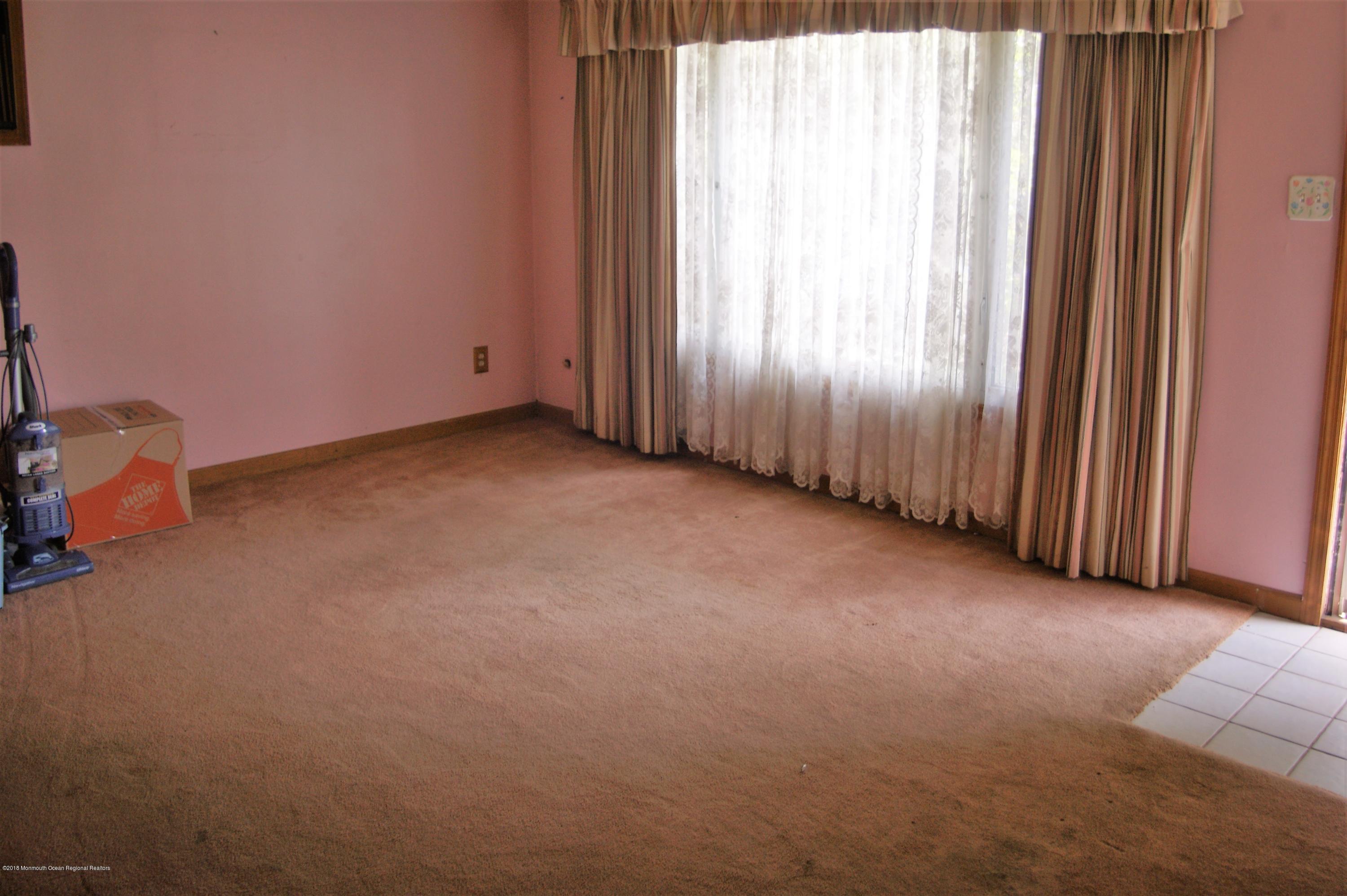 14 Anchor Road Barnegat, NJ 08005 - Photo 3 of 8 DSC06518