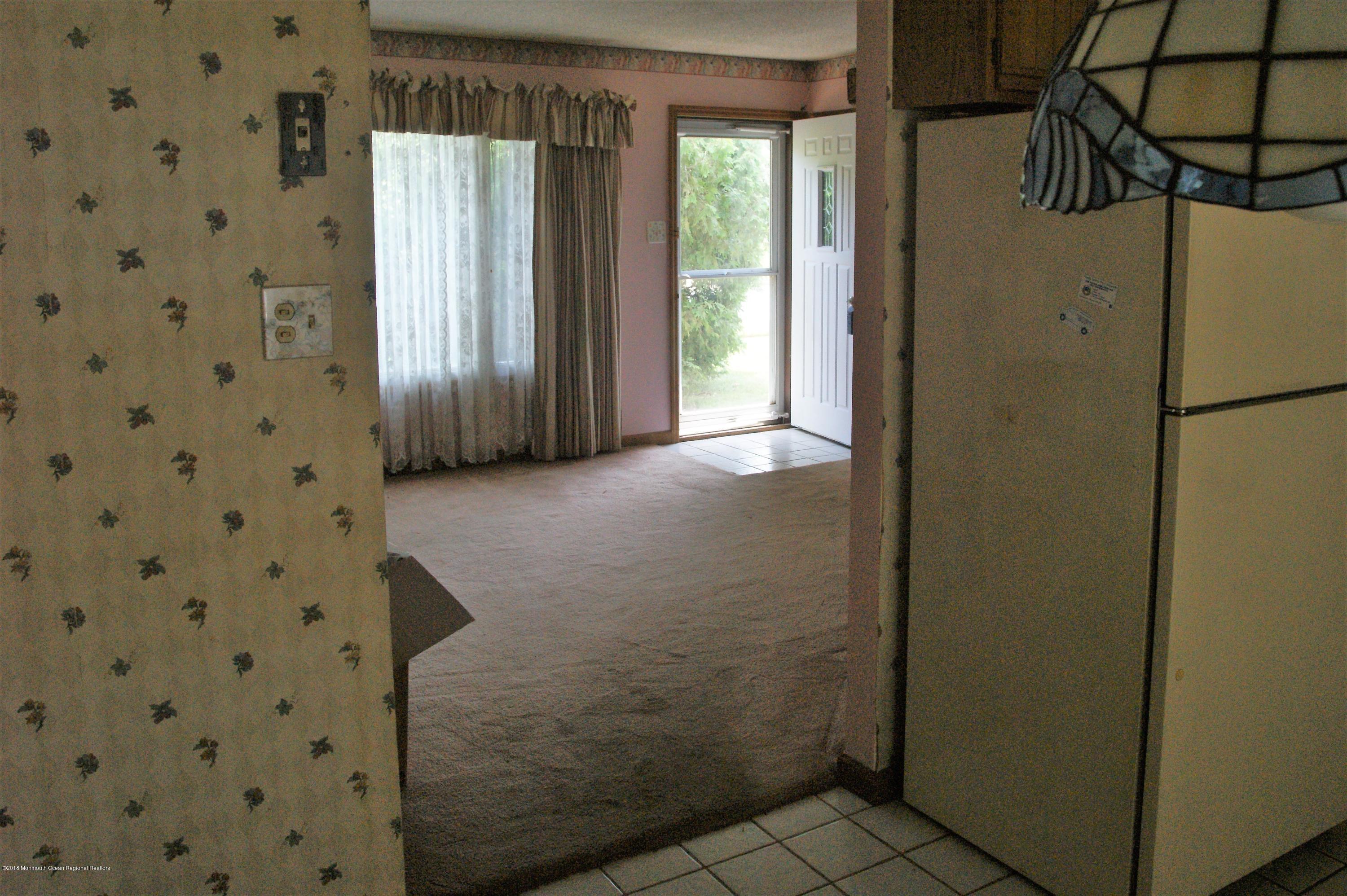14 Anchor Road Barnegat, NJ 08005 - Photo 6 of 8 DSC06522