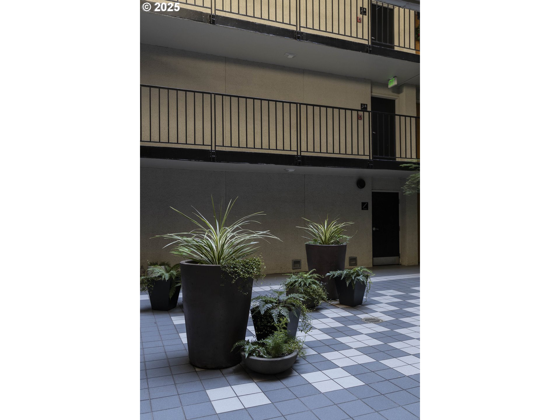 2020 Southwest Main Street, Unit 405 Portland, OR 97205 - Photo 11 of 35