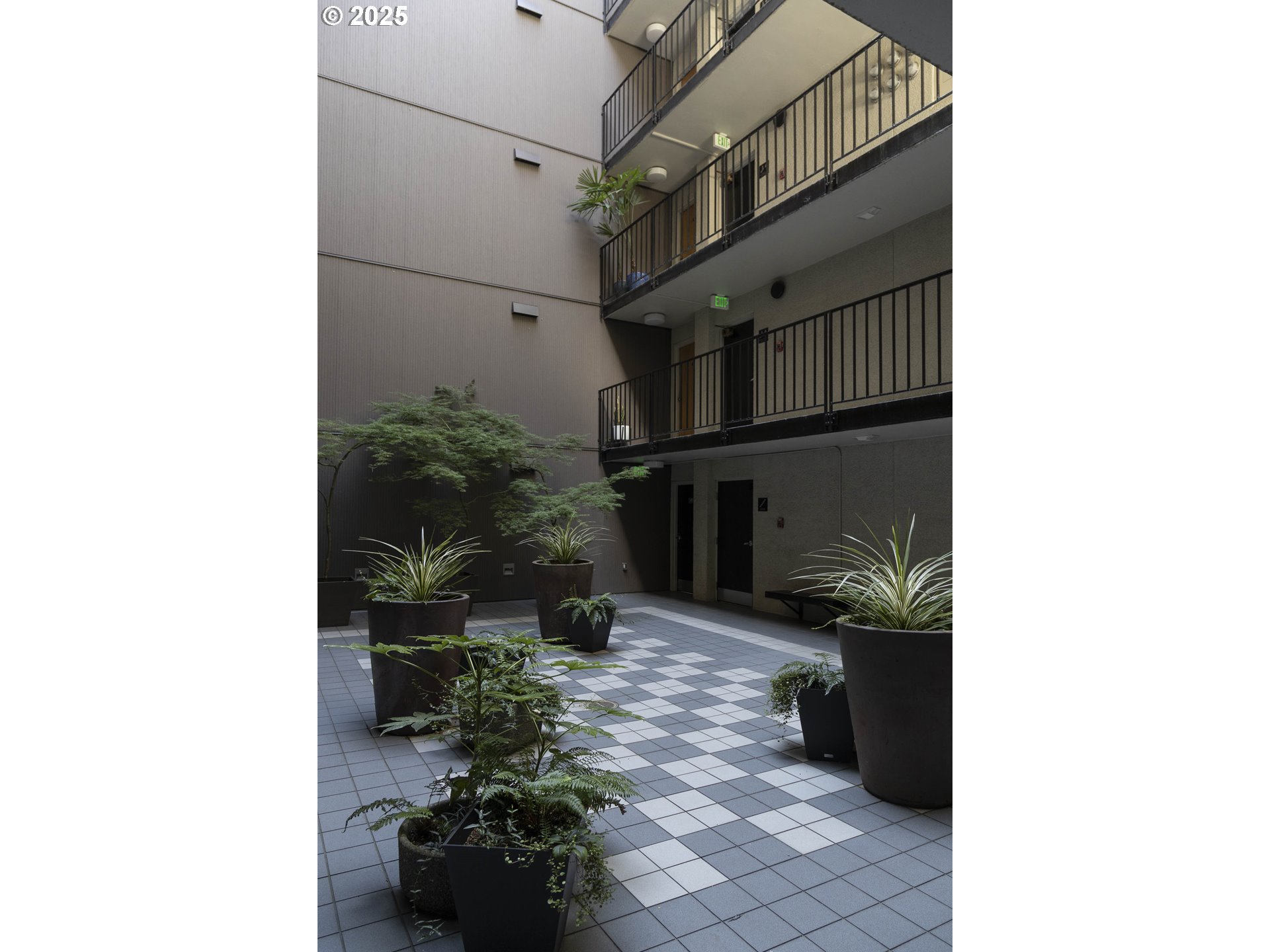 2020 Southwest Main Street, Unit 405 Portland, OR 97205 - Photo 15 of 35