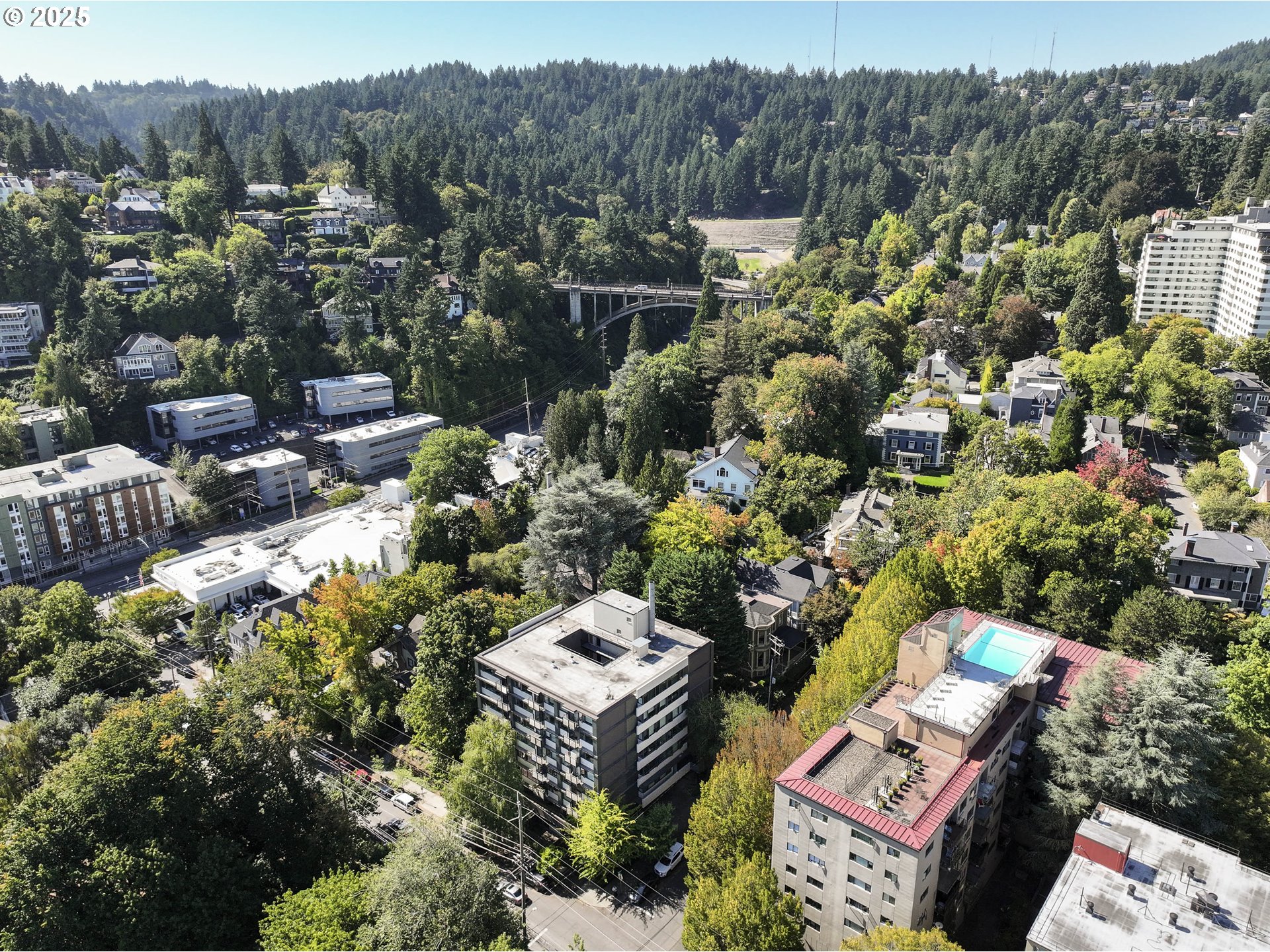 2020 Southwest Main Street, Unit 405 Portland, OR 97205 - Photo 2 of 35