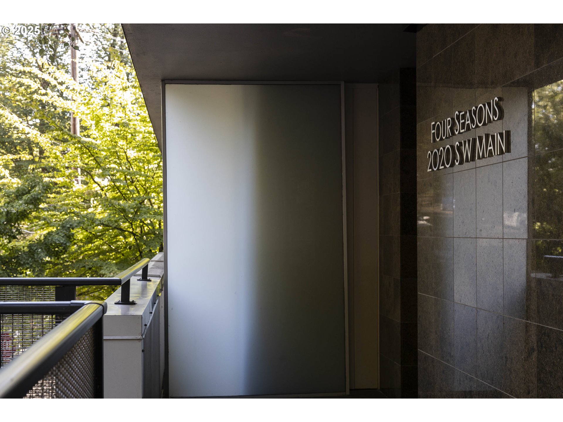 2020 Southwest Main Street, Unit 405 Portland, OR 97205 - Photo 7 of 35