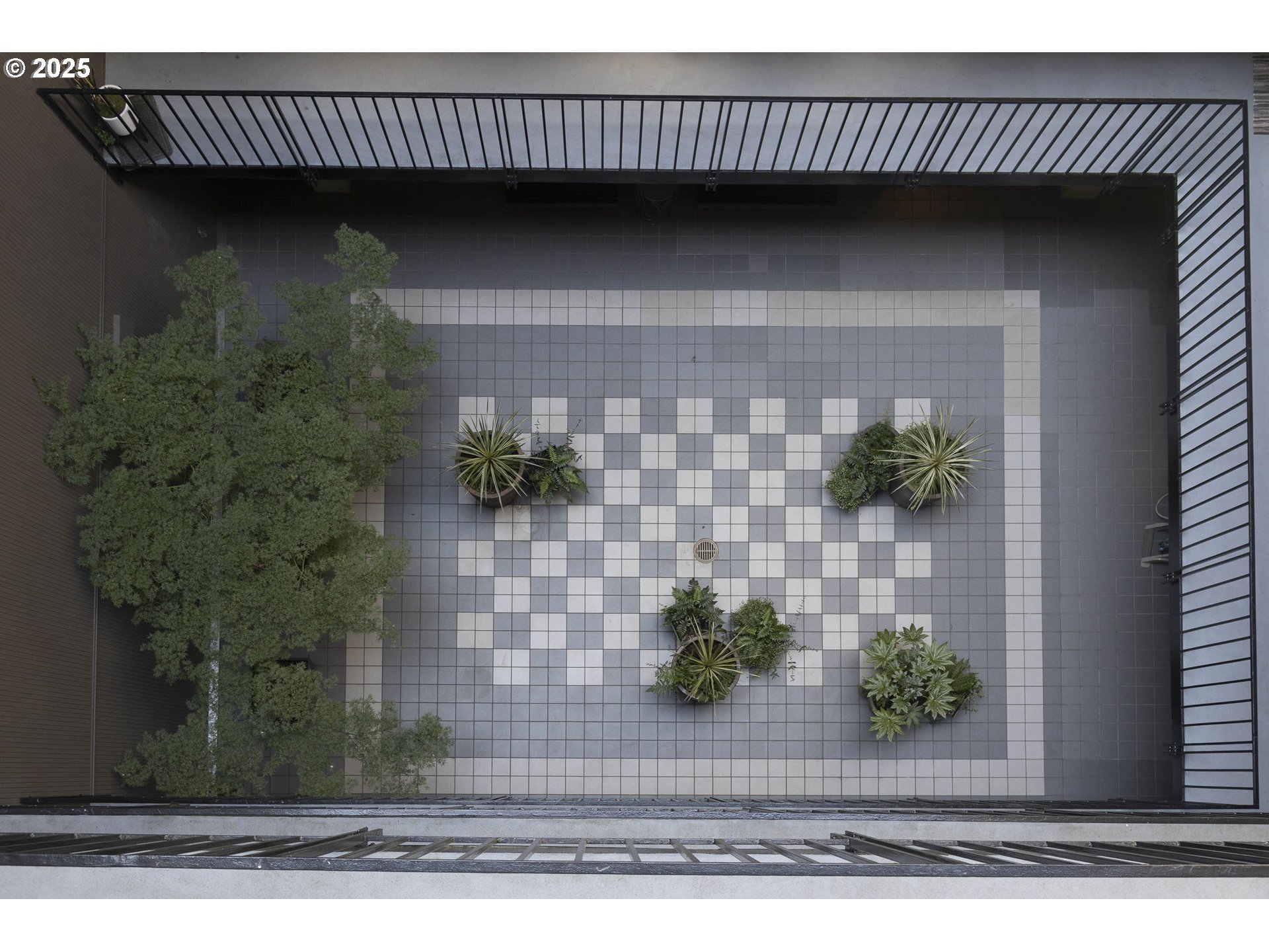 2020 Southwest Main Street, Unit 405 Portland, OR 97205 - Photo 10 of 35