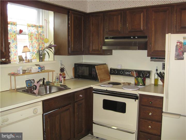 7 Fairhaven Road Havertown, PA 19083 - Photo 8 of 19 Kitchen