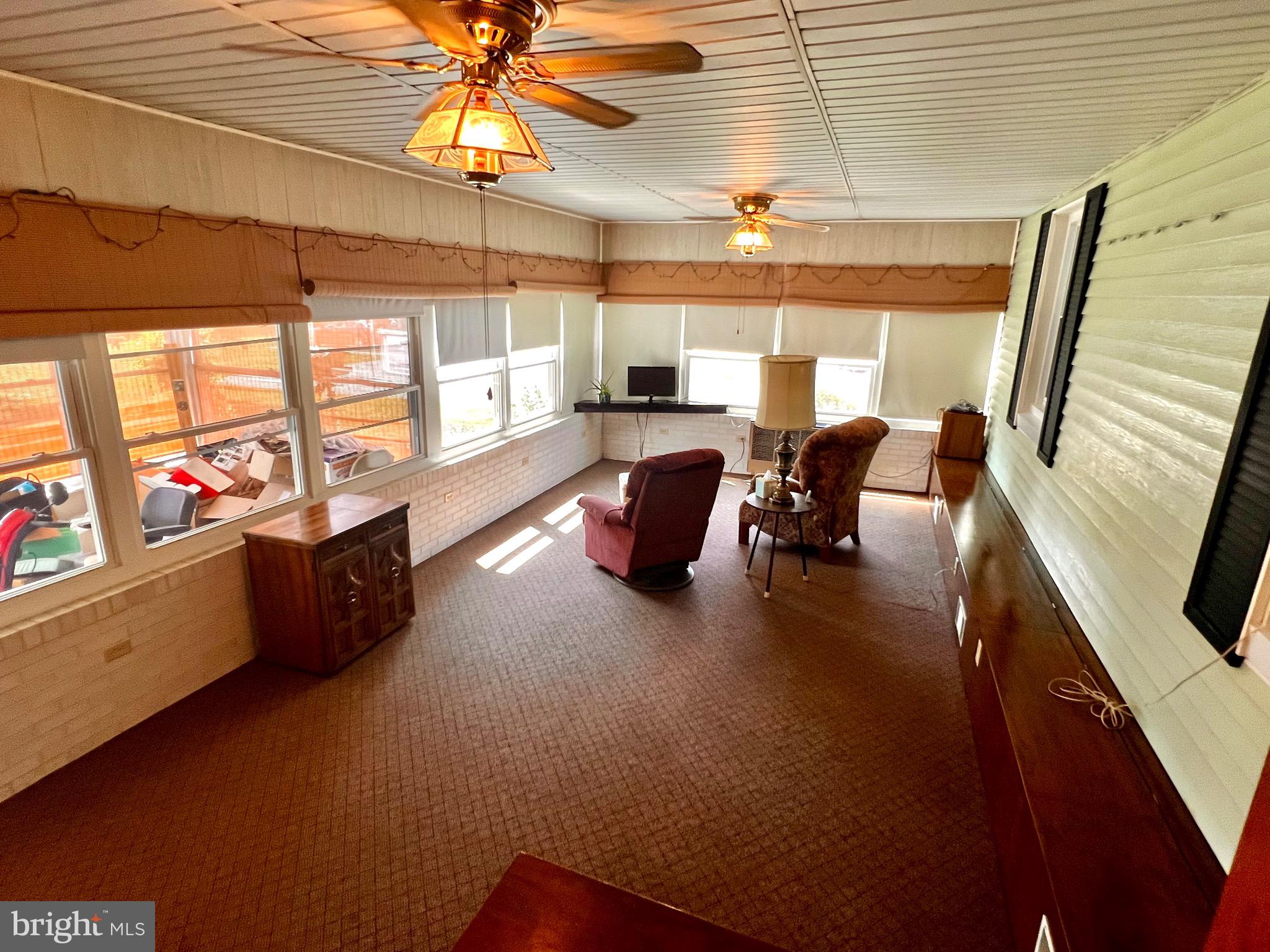 949 West Trindle Road Mechanicsburg, PA 17055 - Photo 20 of 41 Enjoy the Florida room