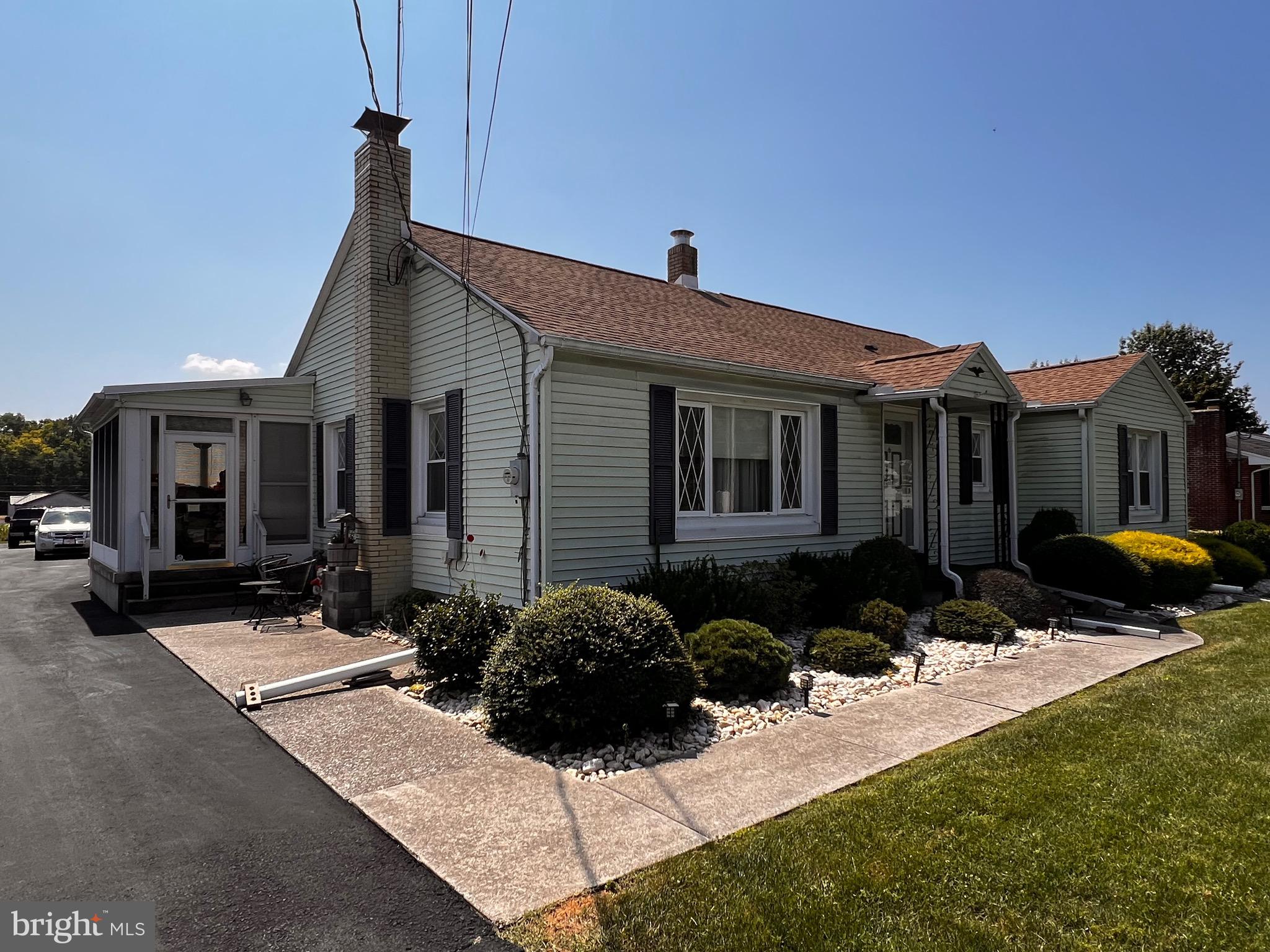 949 West Trindle Road Mechanicsburg, PA 17055 - Photo 2 of 41