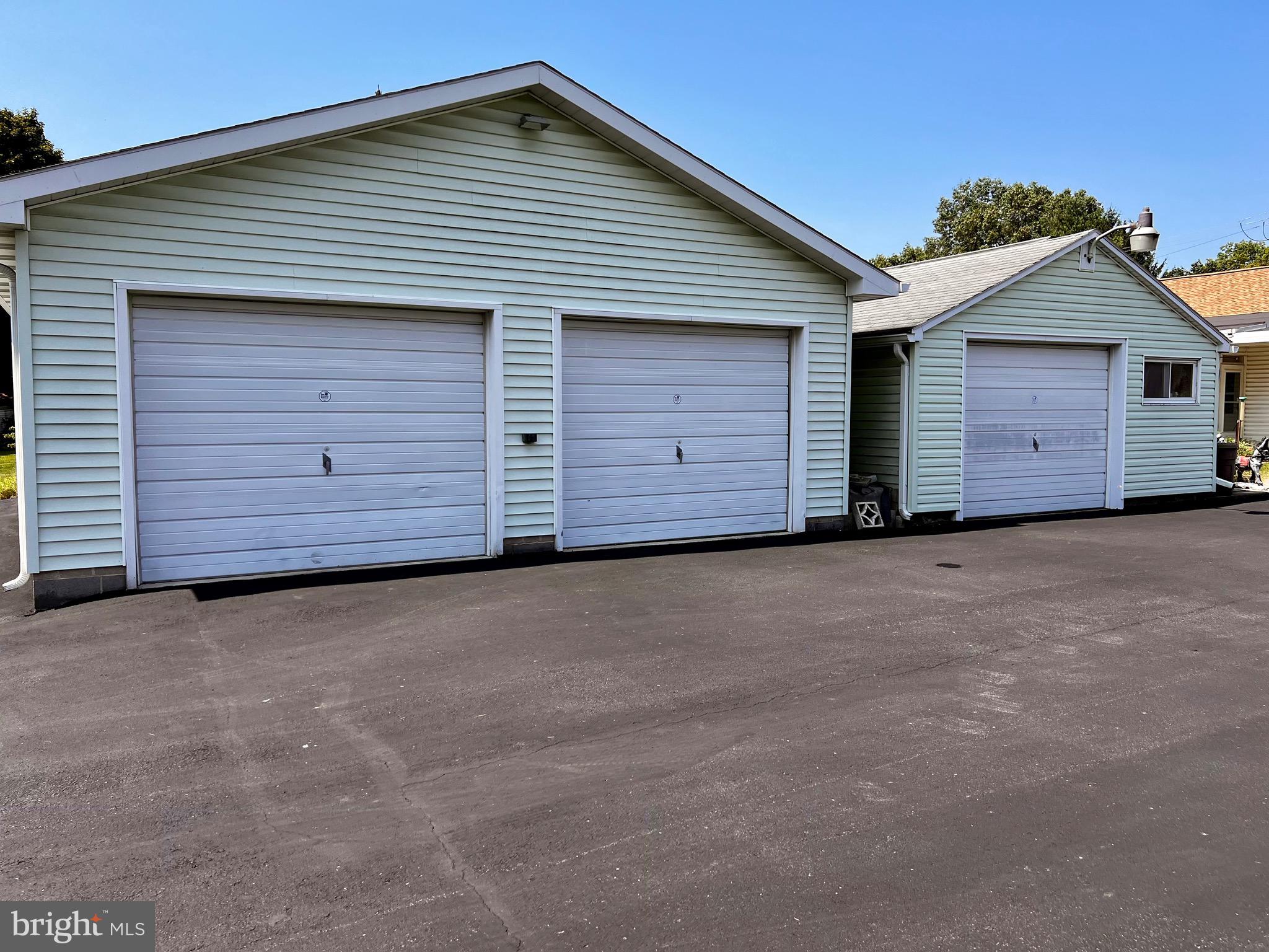 949 West Trindle Road Mechanicsburg, PA 17055 - Photo 3 of 41 Plenty of Garage Space