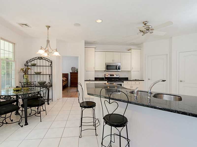 28 Mattity Road North Smithfield, RI 02896 - Photo 9 of 25 Kitchen.