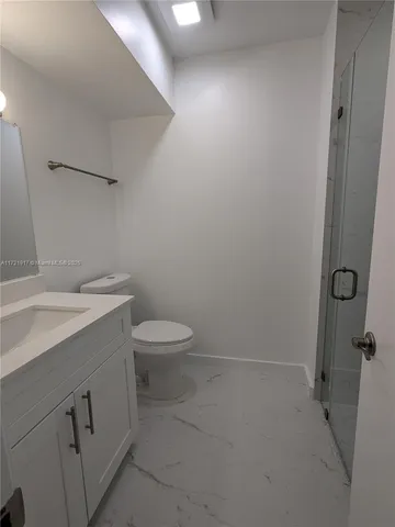 $2,450 | 10245 Northwest 9th St Circle, Unit 2109, Miami, FL 33172