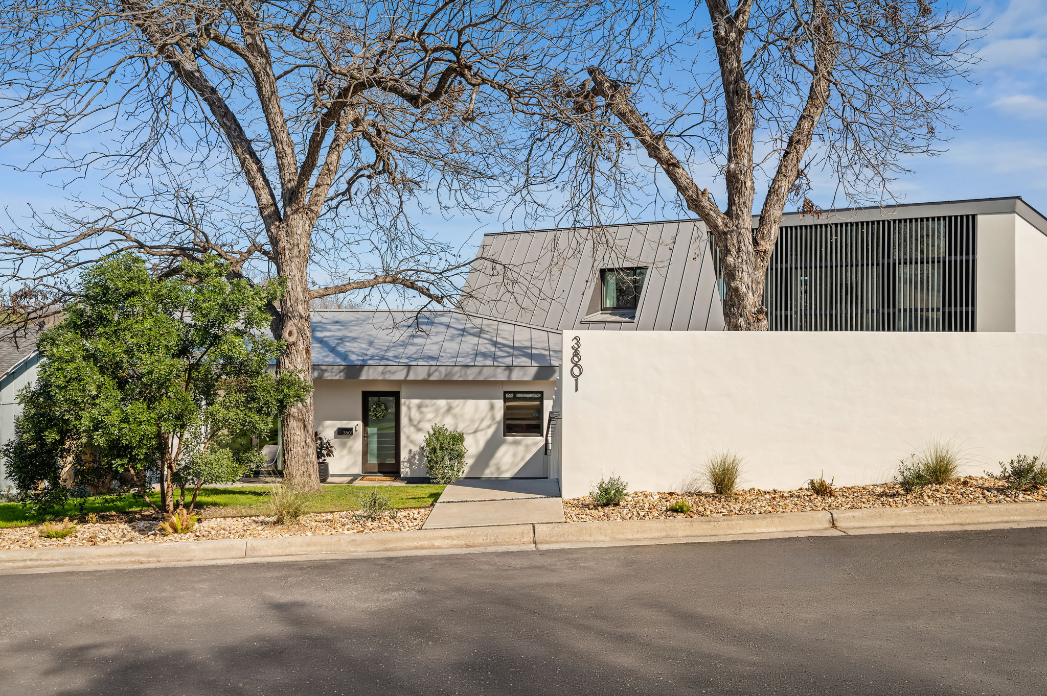 3801 Petes Path Austin, TX 78731 - Photo 3 of 40