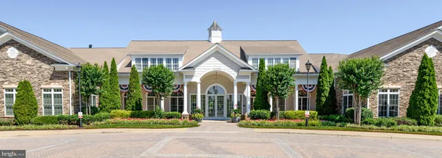 a house view with a outdoor space