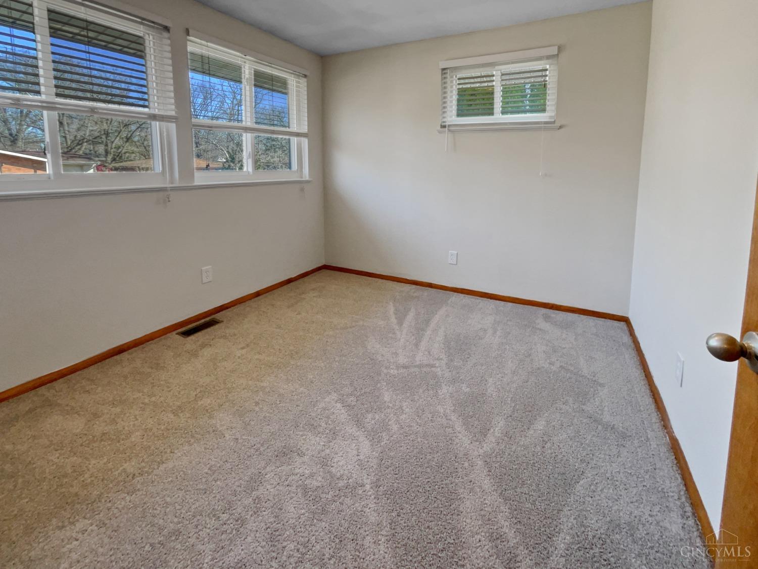 825 Cascade Road Forest Park, OH 45240 - Photo 14 of 22 Gallery Image 14