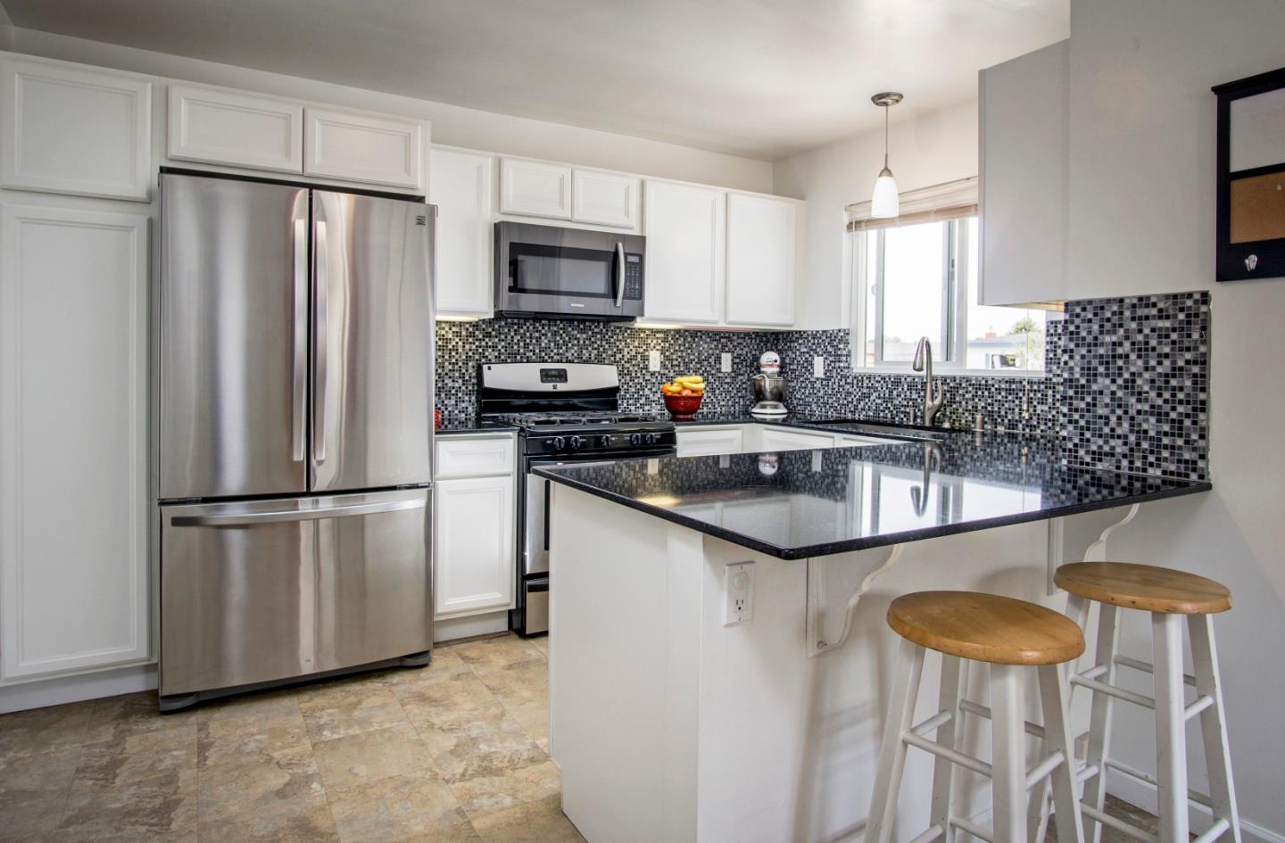 3204 Melanie Road Marina, CA 93933 - Photo 8 of 19 Gallery Image 8