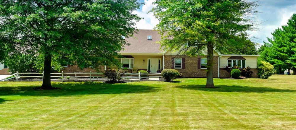 585 Hibbs Road Grove City, OH 43123 - Photo 2 of 48