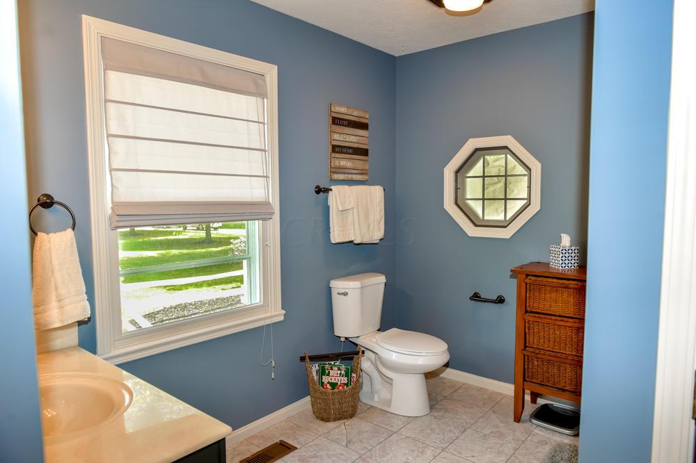 585 Hibbs Road Grove City, OH 43123 - Photo 33 of 48