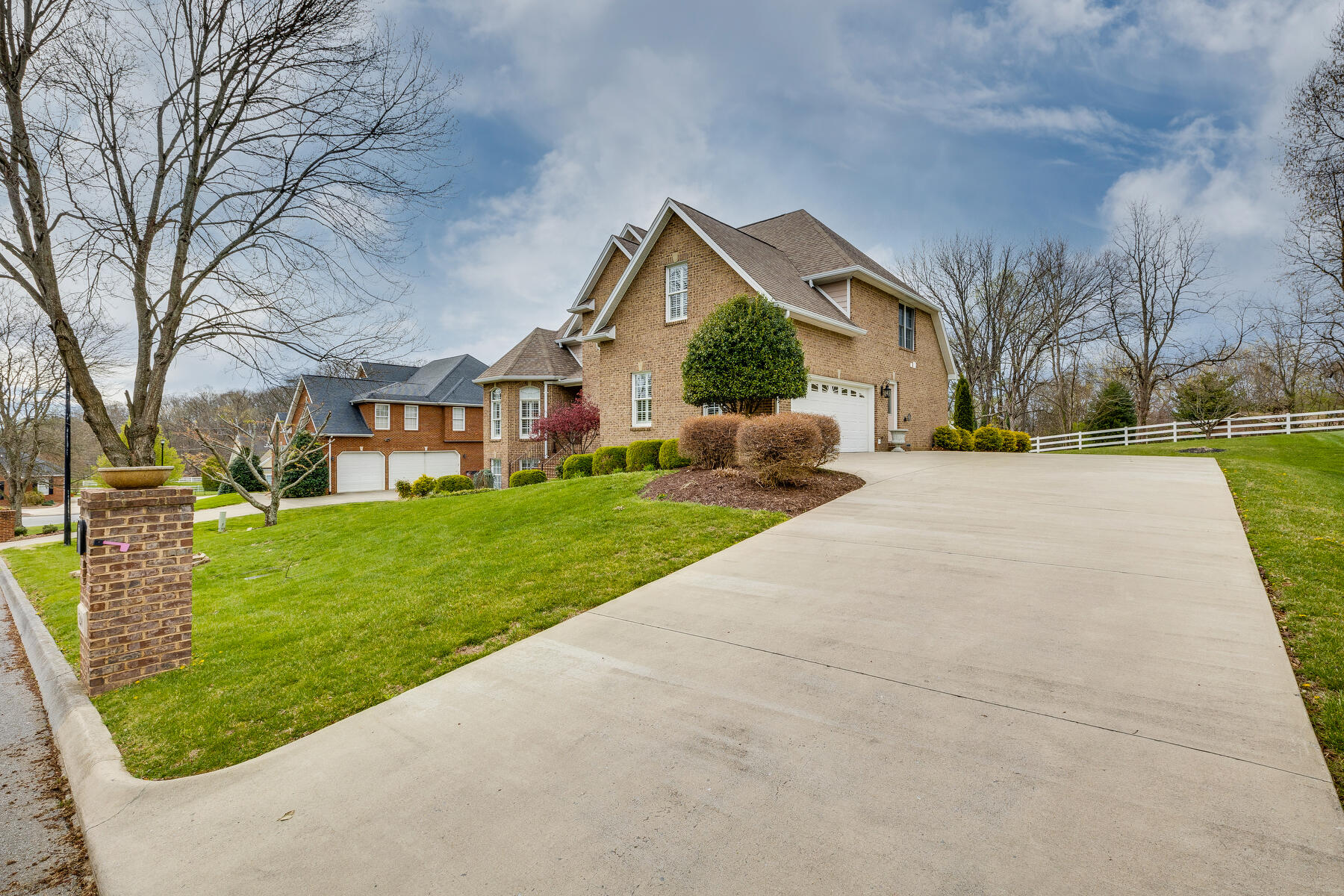 5206 Caintuck Road Kingsport, TN 37664 - Photo 3 of 76 003
