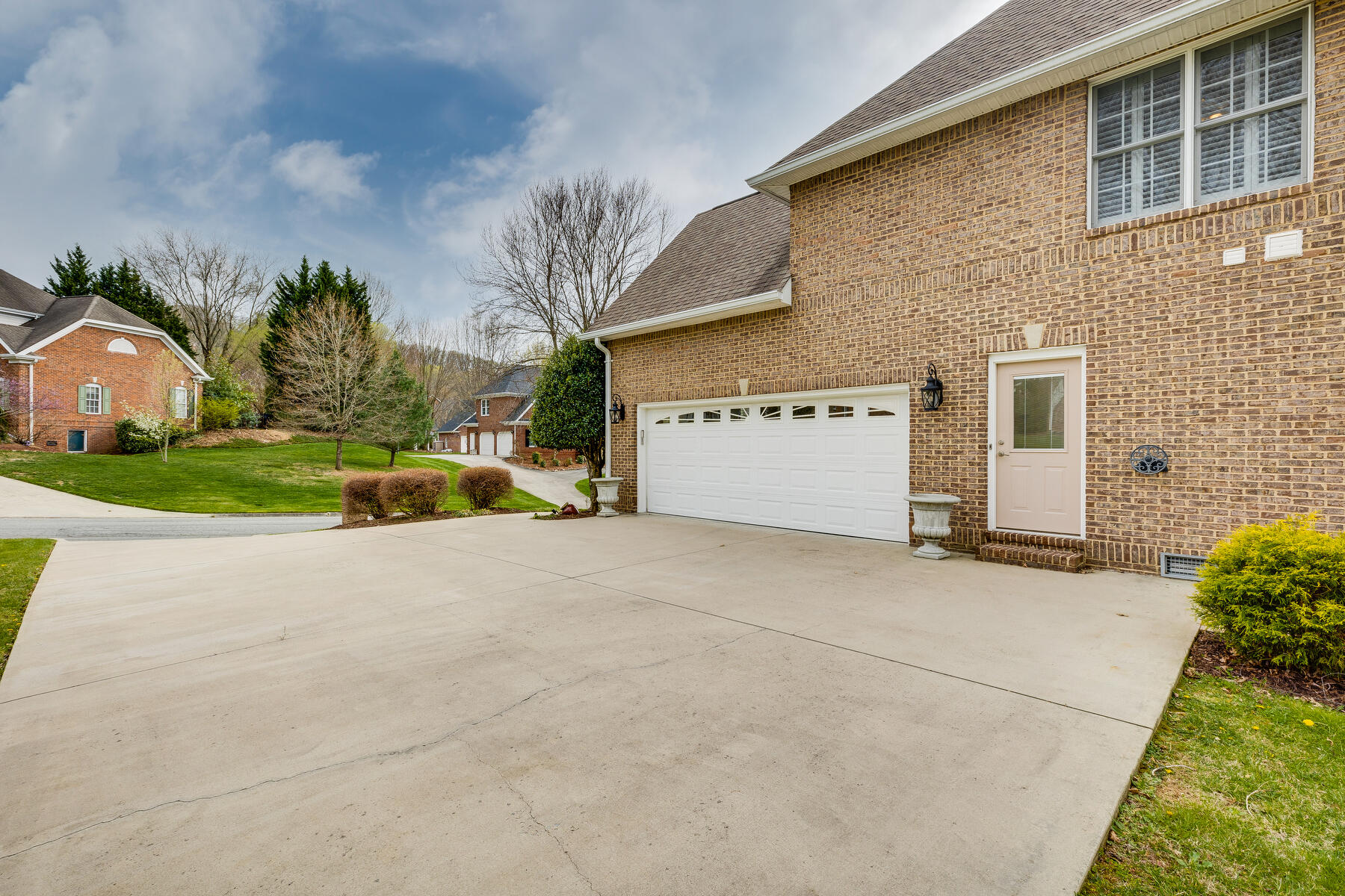 5206 Caintuck Road Kingsport, TN 37664 - Photo 4 of 76 004