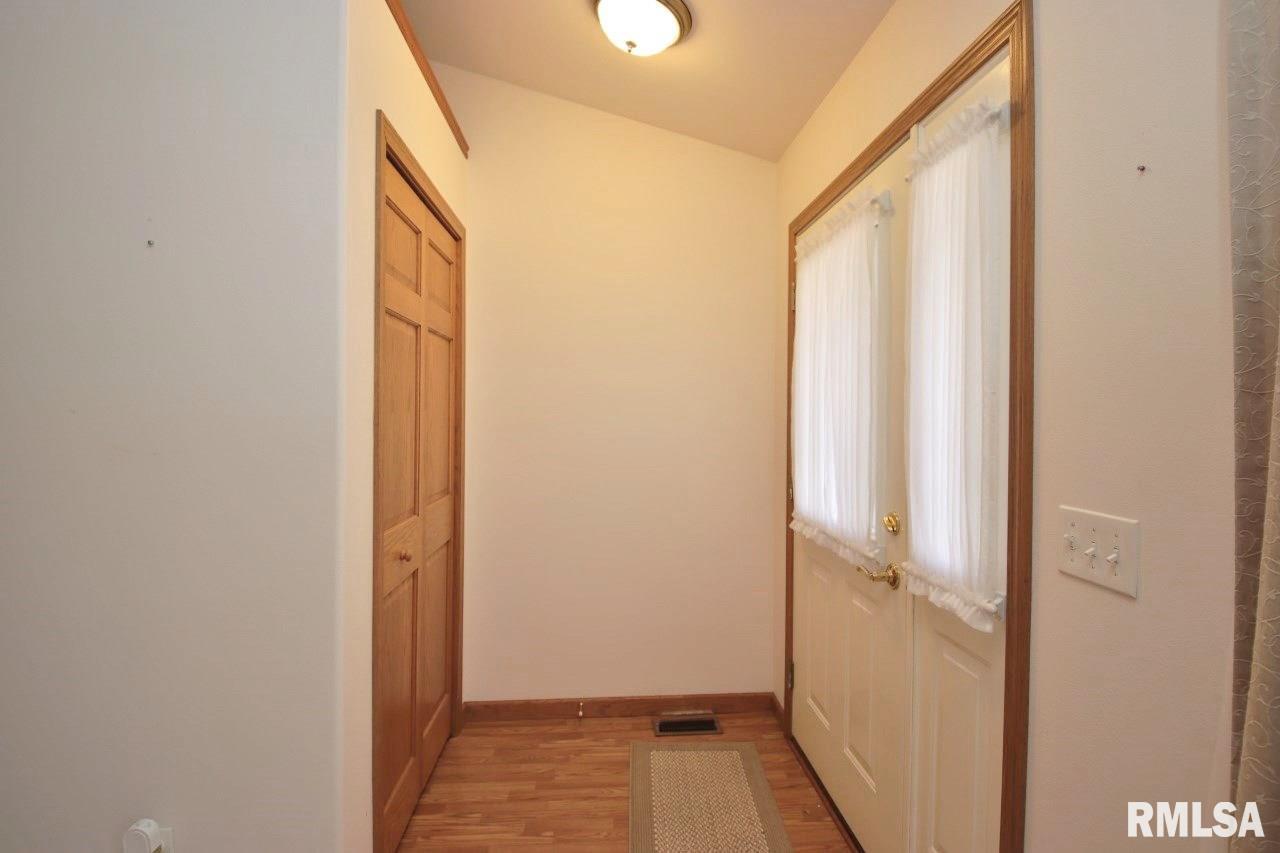1424 Fairview Court Pekin, IL 61554 - Photo 27 of 56