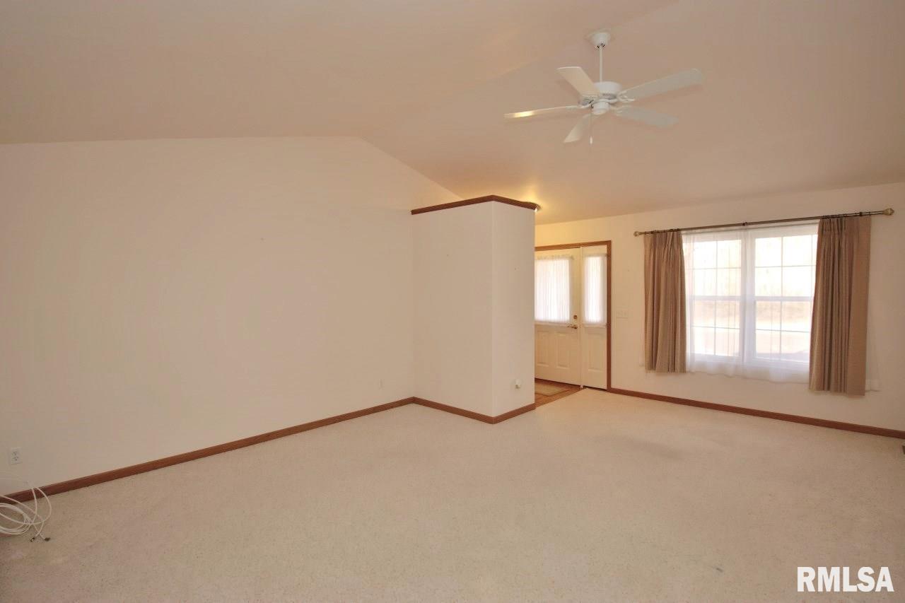 1424 Fairview Court Pekin, IL 61554 - Photo 28 of 56