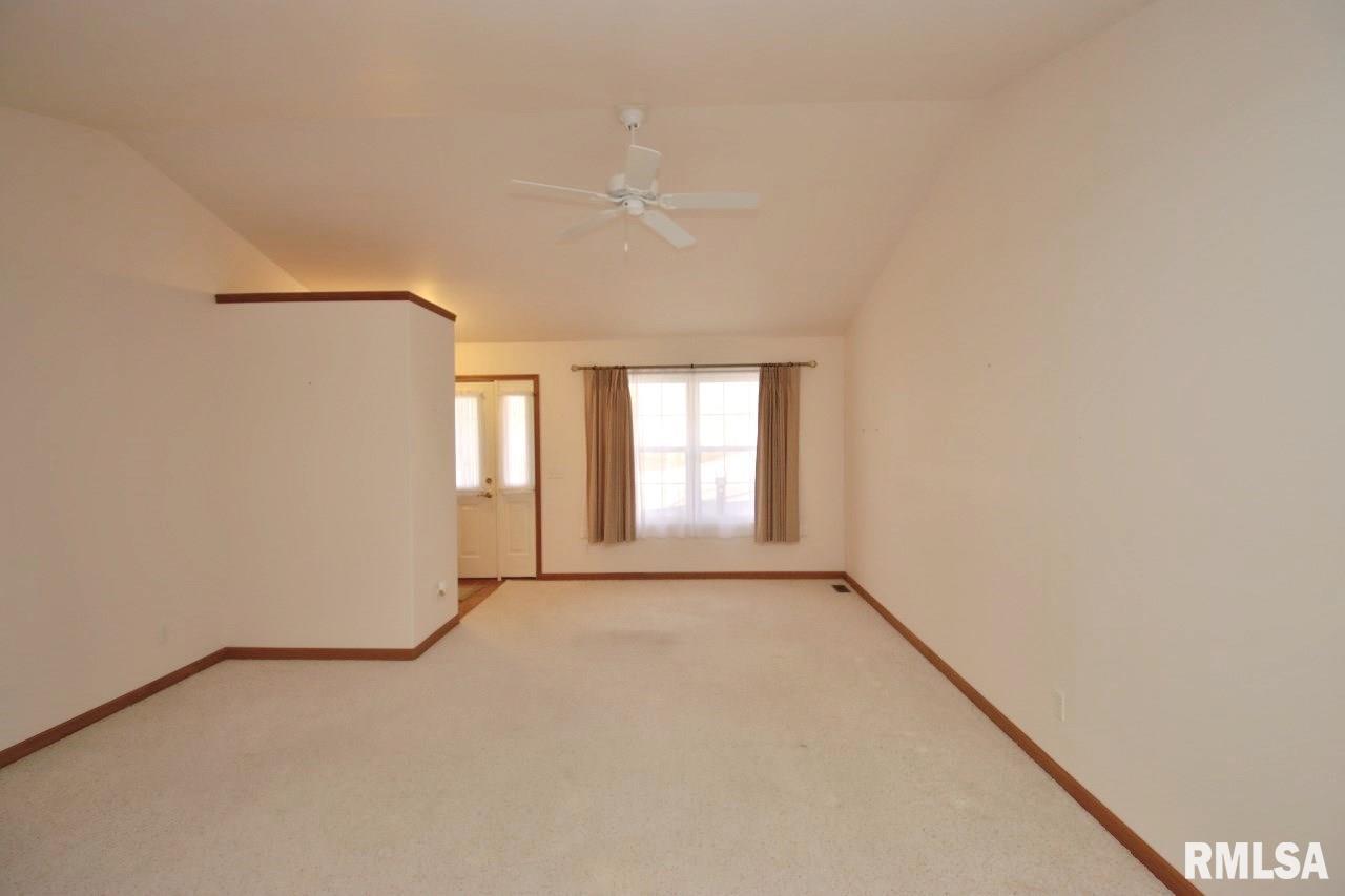 1424 Fairview Court Pekin, IL 61554 - Photo 29 of 56