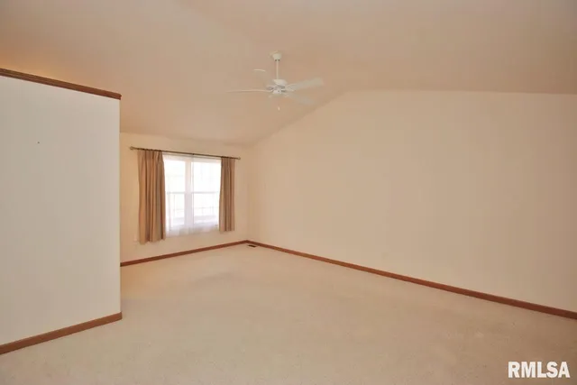 $225,000 | 1424 Fairview Court, Pekin, IL 61554